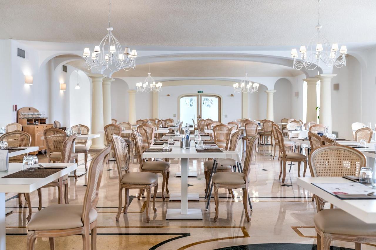 Nicolaus Prime Il Gabbiano Hotel Pulsano Exterior photo